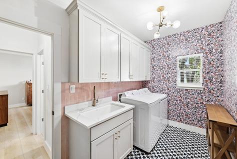 131 Eaton Lane Austin TX 78737