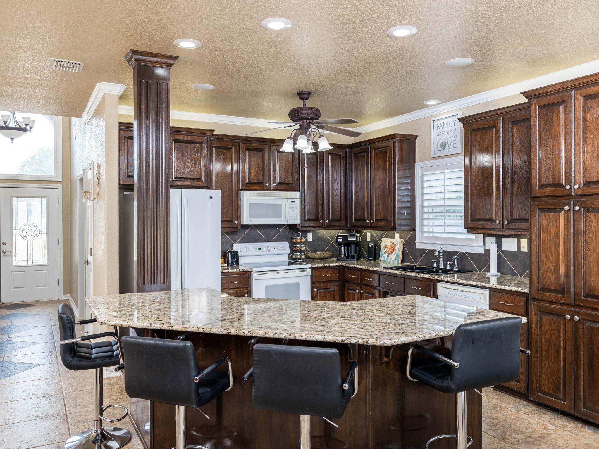 210 Lariat Lane Burnet TX 78611