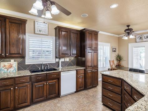 210 Lariat Lane Burnet TX 78611