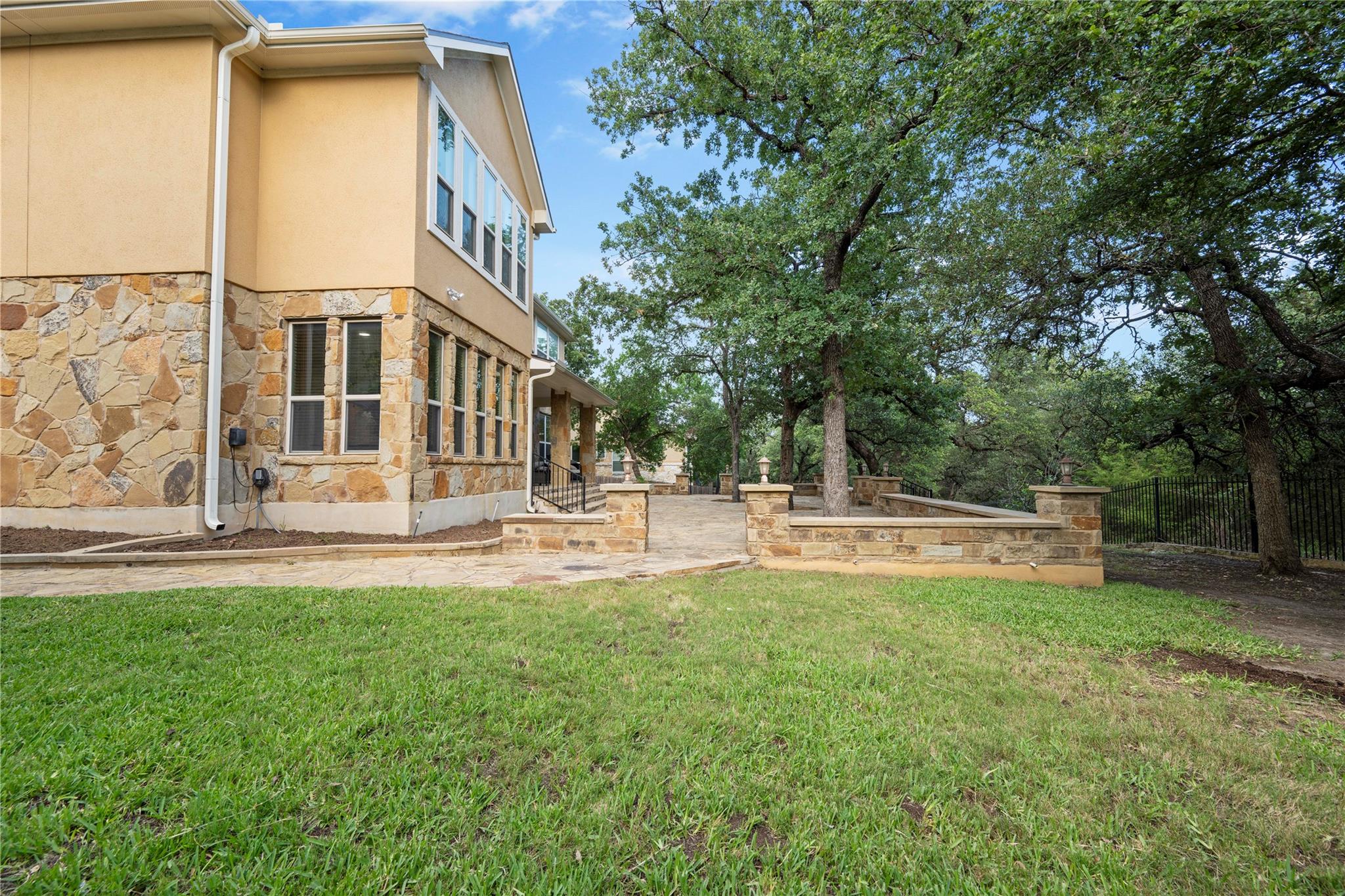 3904 Avery Woods Lane Cedar Park TX 78613