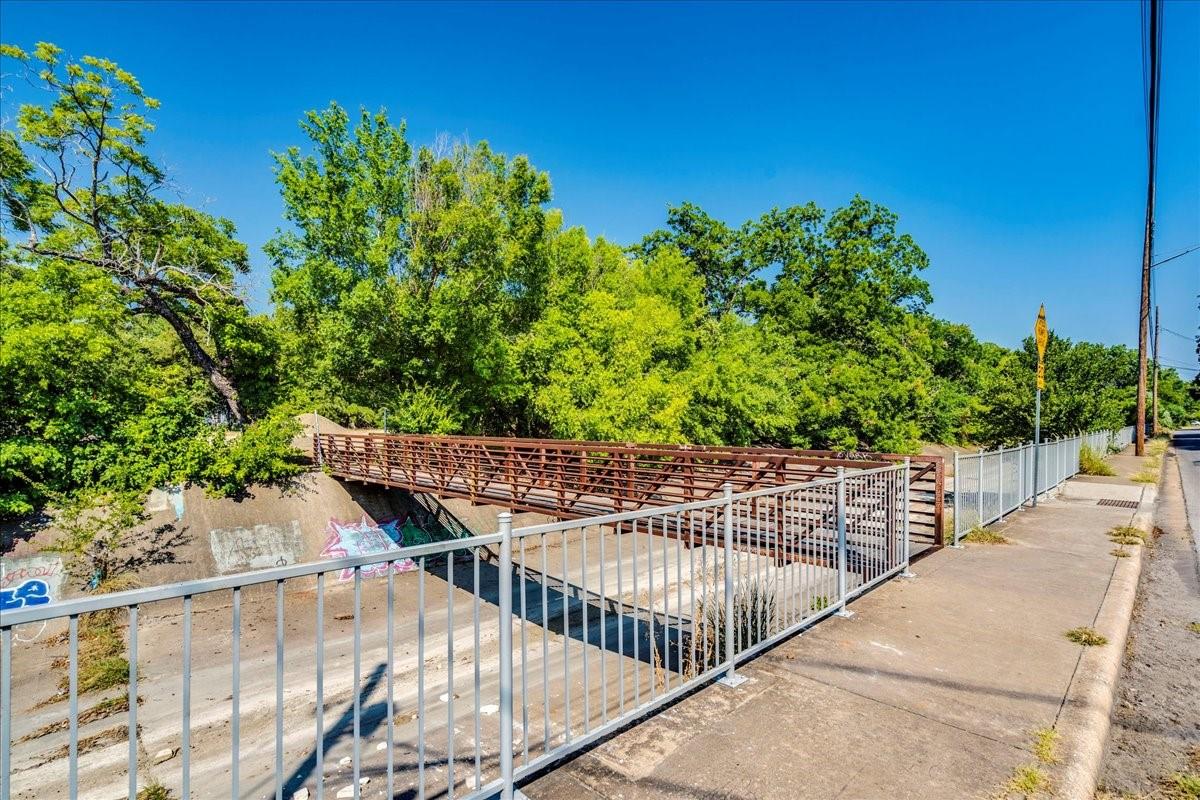 1120 Spur Street Austin TX 78721