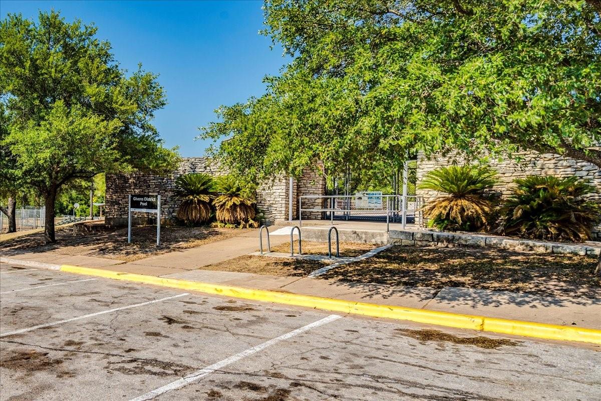 1120 Spur Street Austin TX 78721