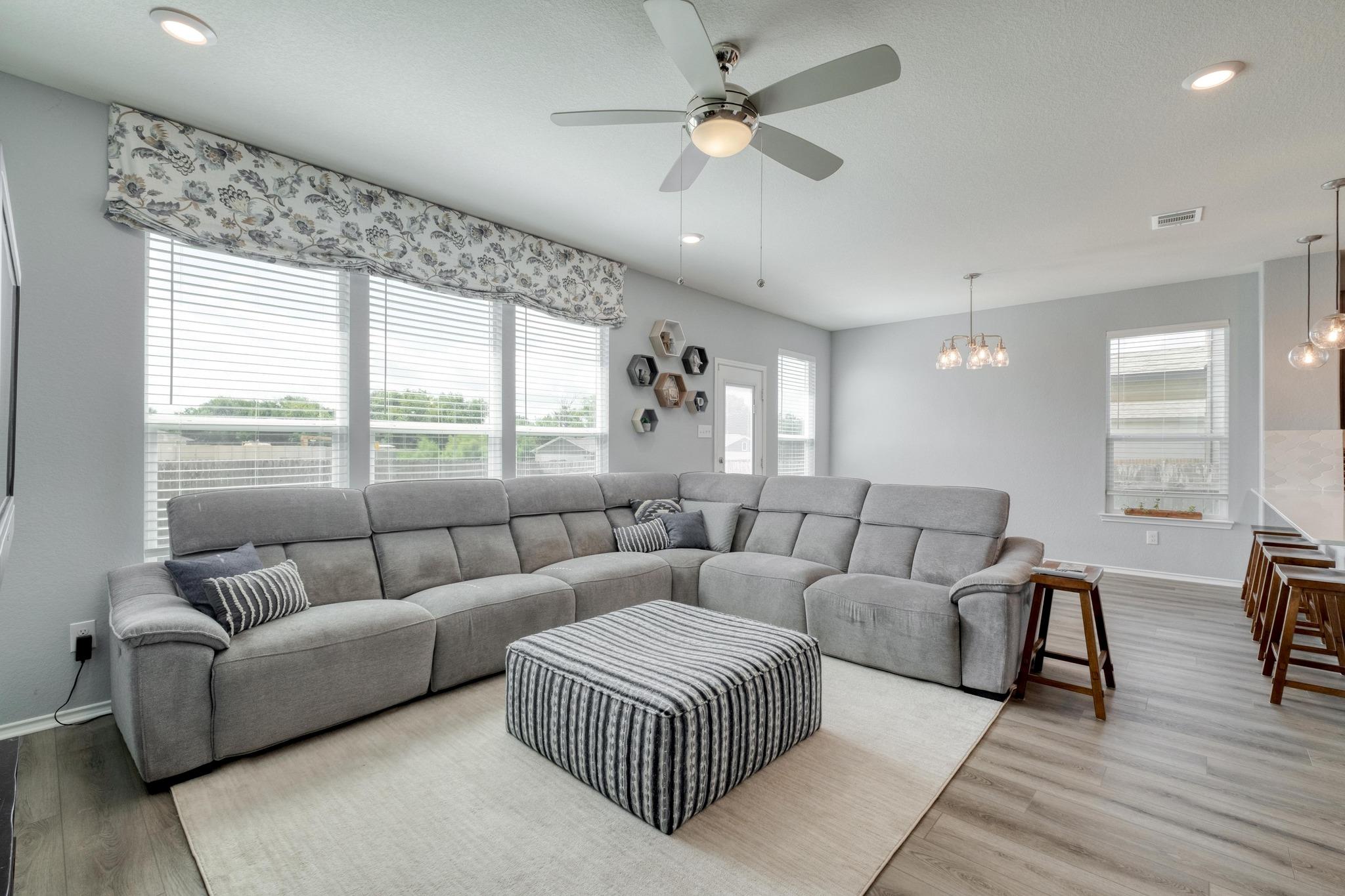 119 W Point Way Elgin TX 78621