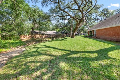 119 Creek Bend Lane Columbus TX 78934