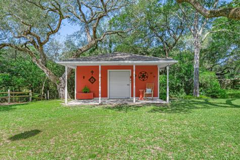 119 Creek Bend Lane Columbus TX 78934