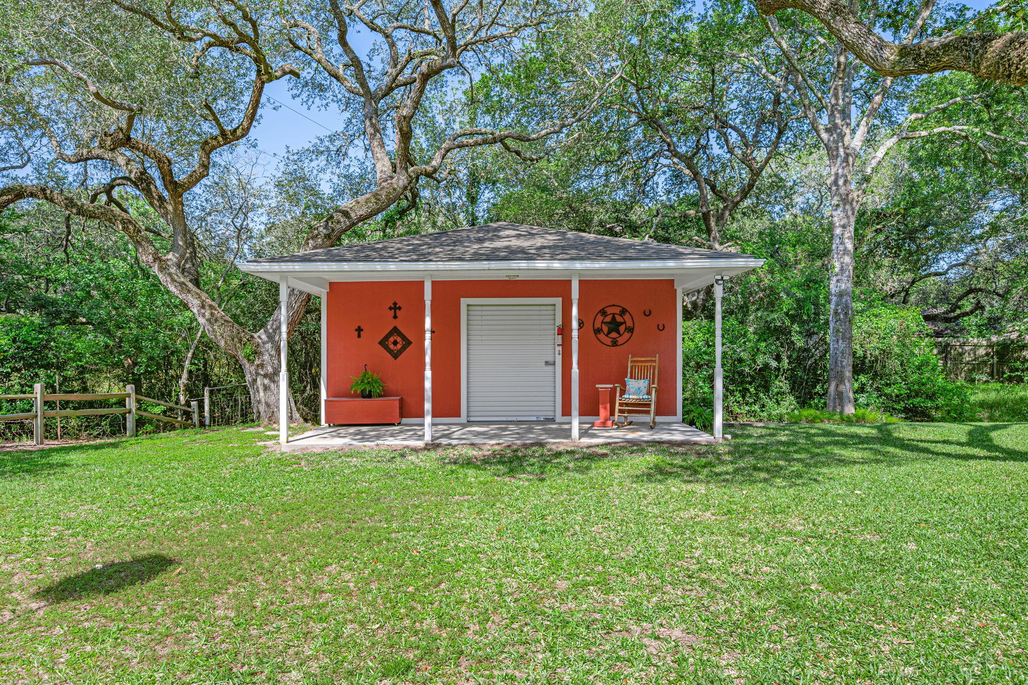 119 Creek Bend Lane Columbus TX 78934