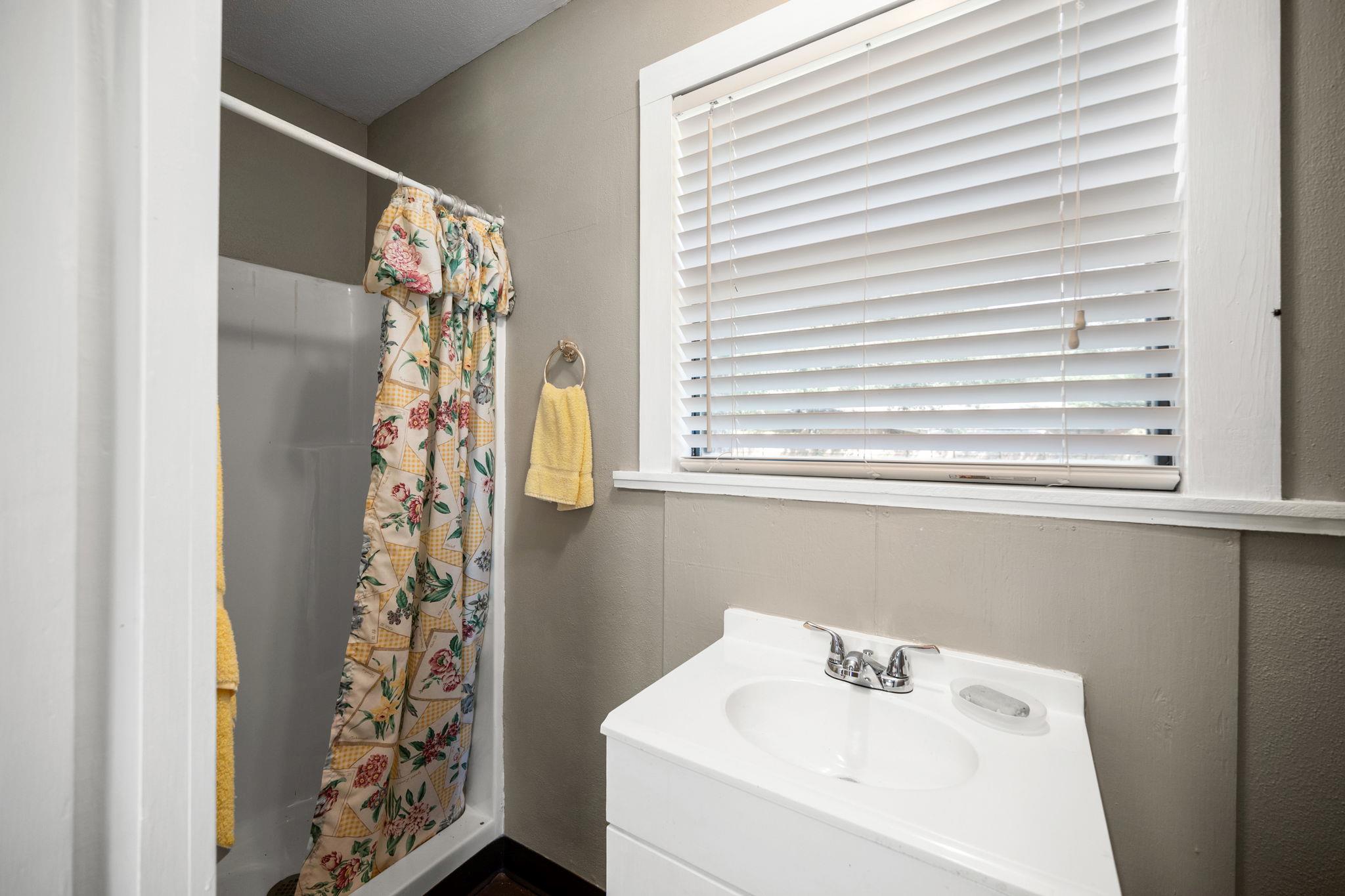 119 Creek Bend Lane Columbus TX 78934