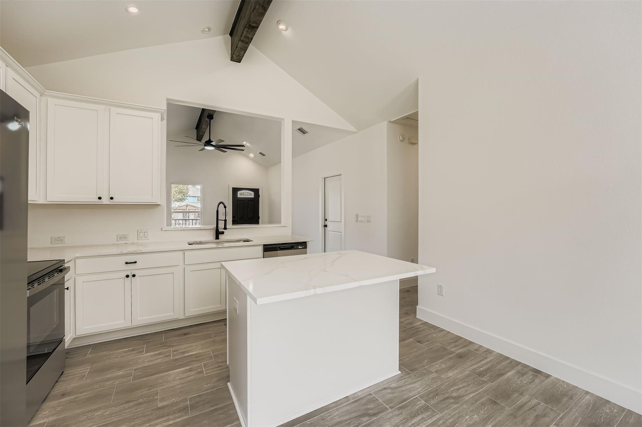 701 E 3rd Street Elgin TX 78621
