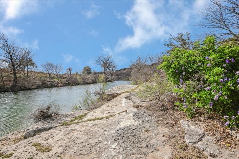 207 River Oaks Drive Wimberley TX 78676