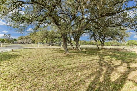 207 River Oaks Drive Wimberley TX 78676