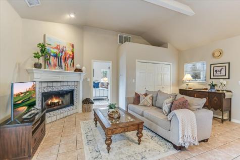 207 River Oaks Drive Wimberley TX 78676