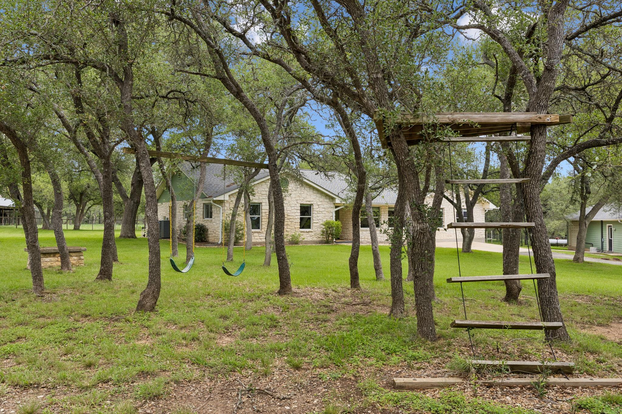 2101 Upper Branch Cove Dripping Springs TX 78620