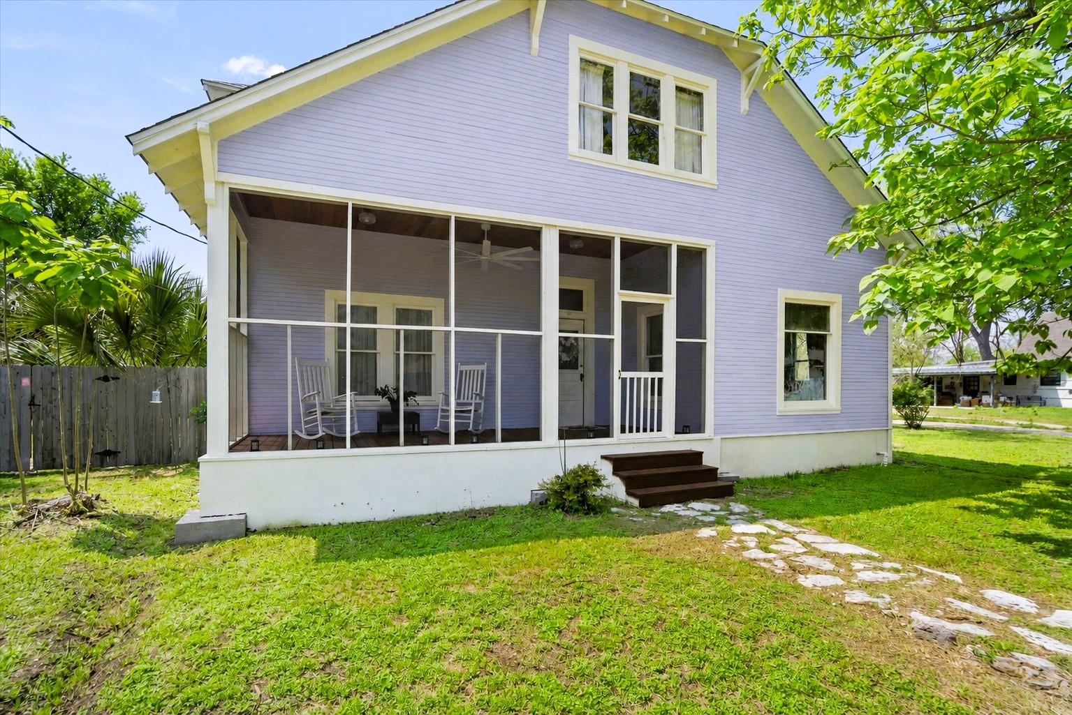 901 Kimbro Street Taylor TX 76574