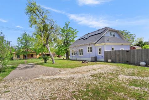 901 Kimbro Street Taylor TX 76574