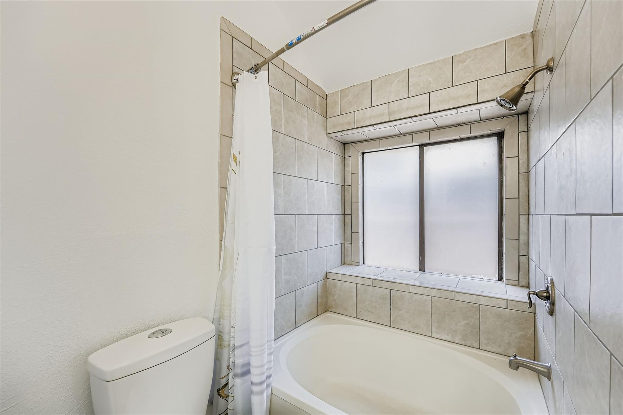 2100 Buckeye Lane Round Rock TX 78664