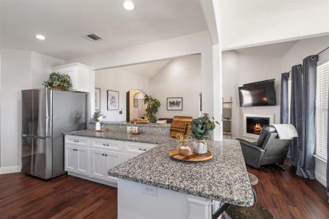 103 Les Lane Smithville TX 78957