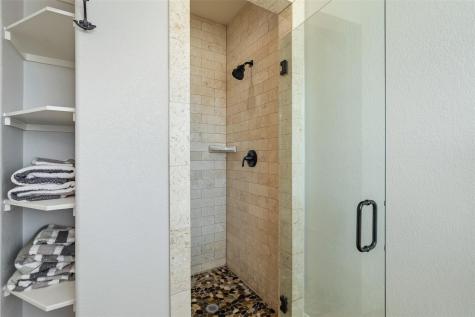 103 Les Lane Smithville TX 78957