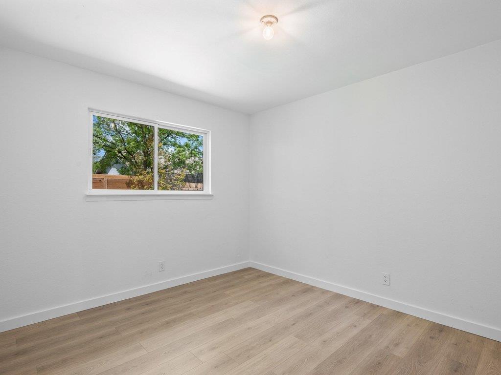 6902 Meadow Run Austin TX 78745