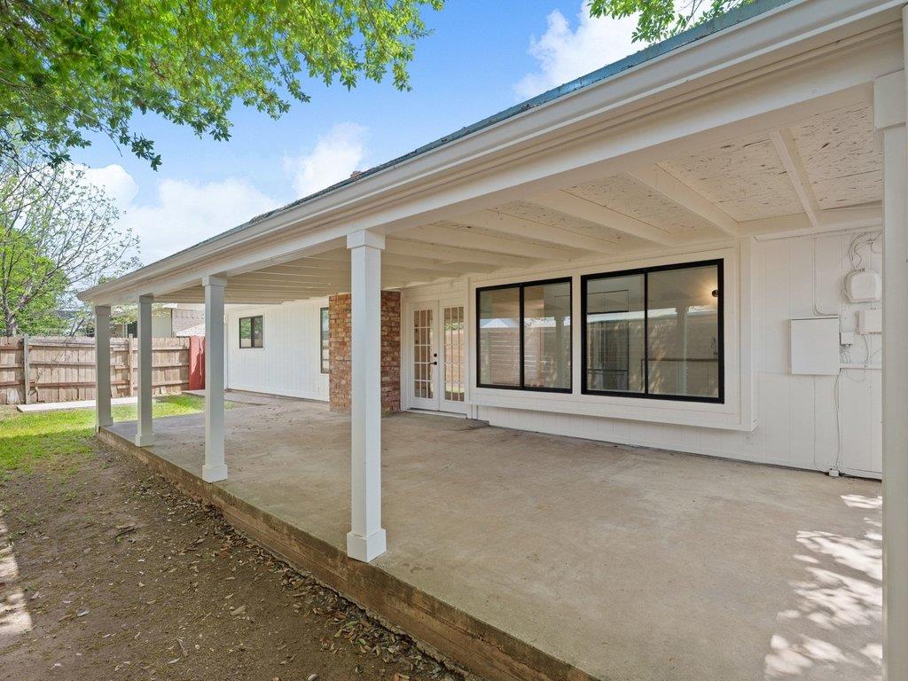 6902 Meadow Run Austin TX 78745