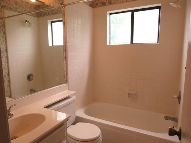 110 N Ridgeview Buchanan Dam TX 78609