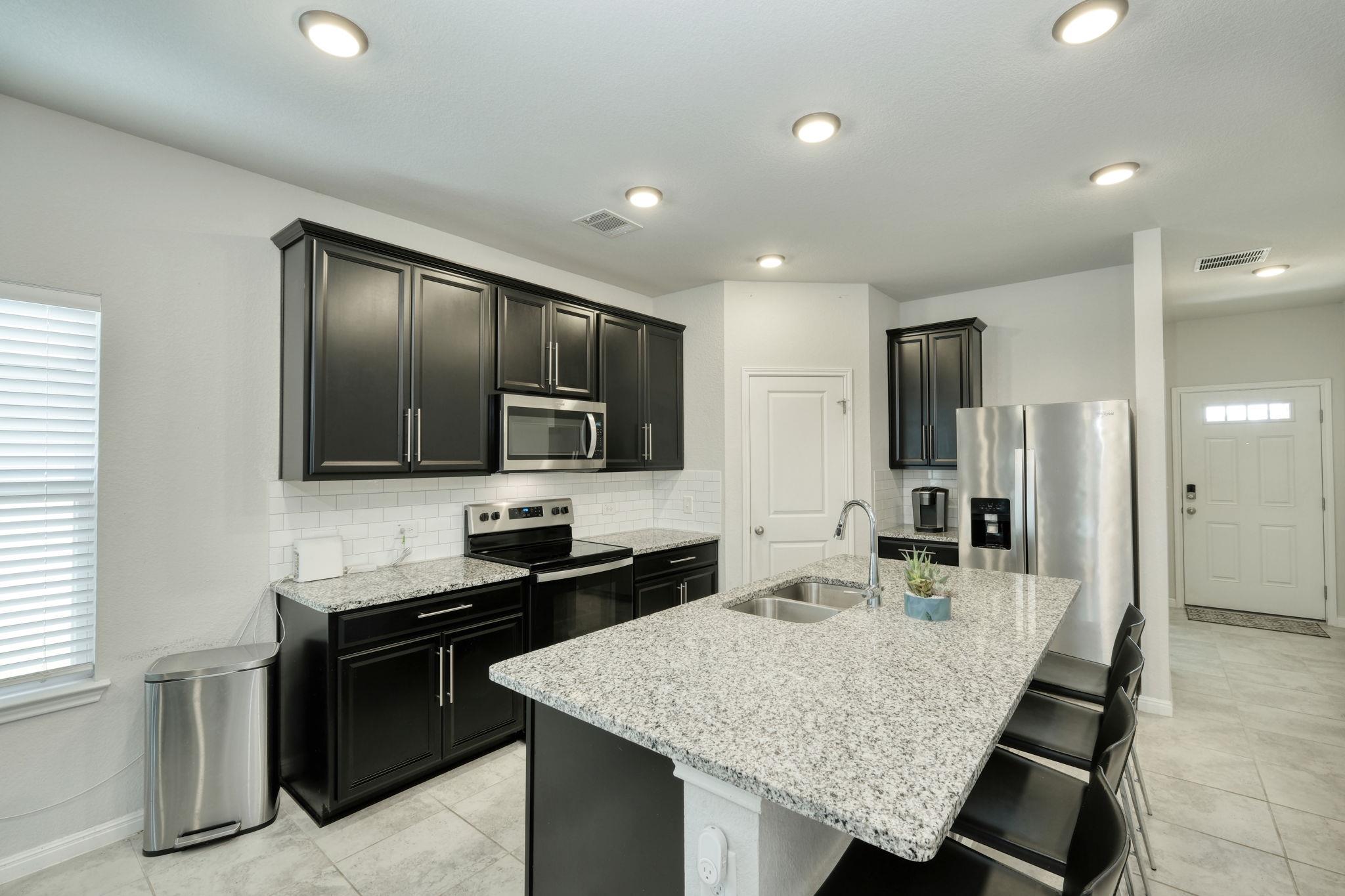1009 Whelk Loop Hutto TX 78634