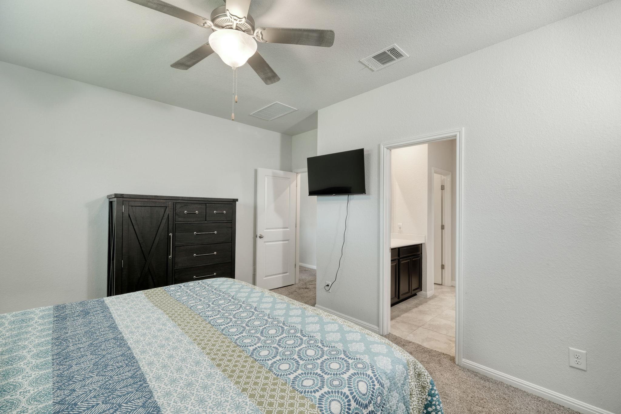 1009 Whelk Loop Hutto TX 78634