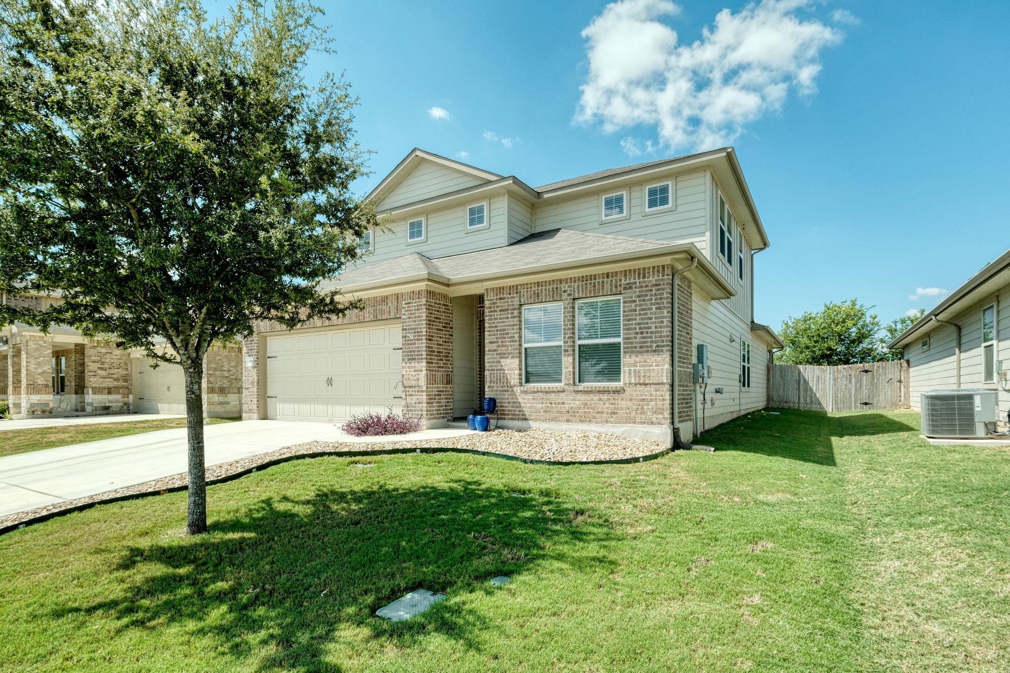 1009 Whelk Loop Hutto TX 78634