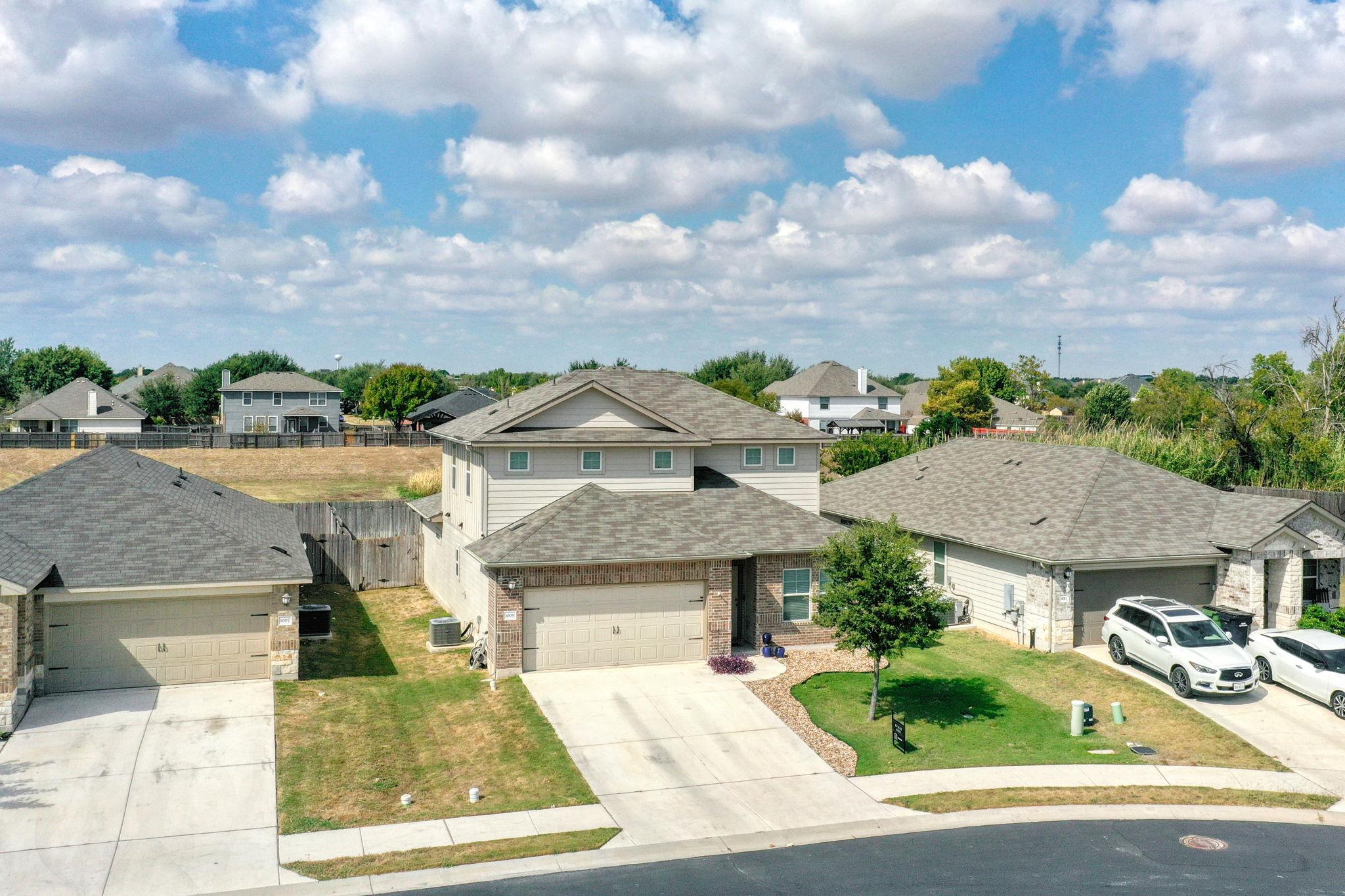 1009 Whelk Loop Hutto TX 78634