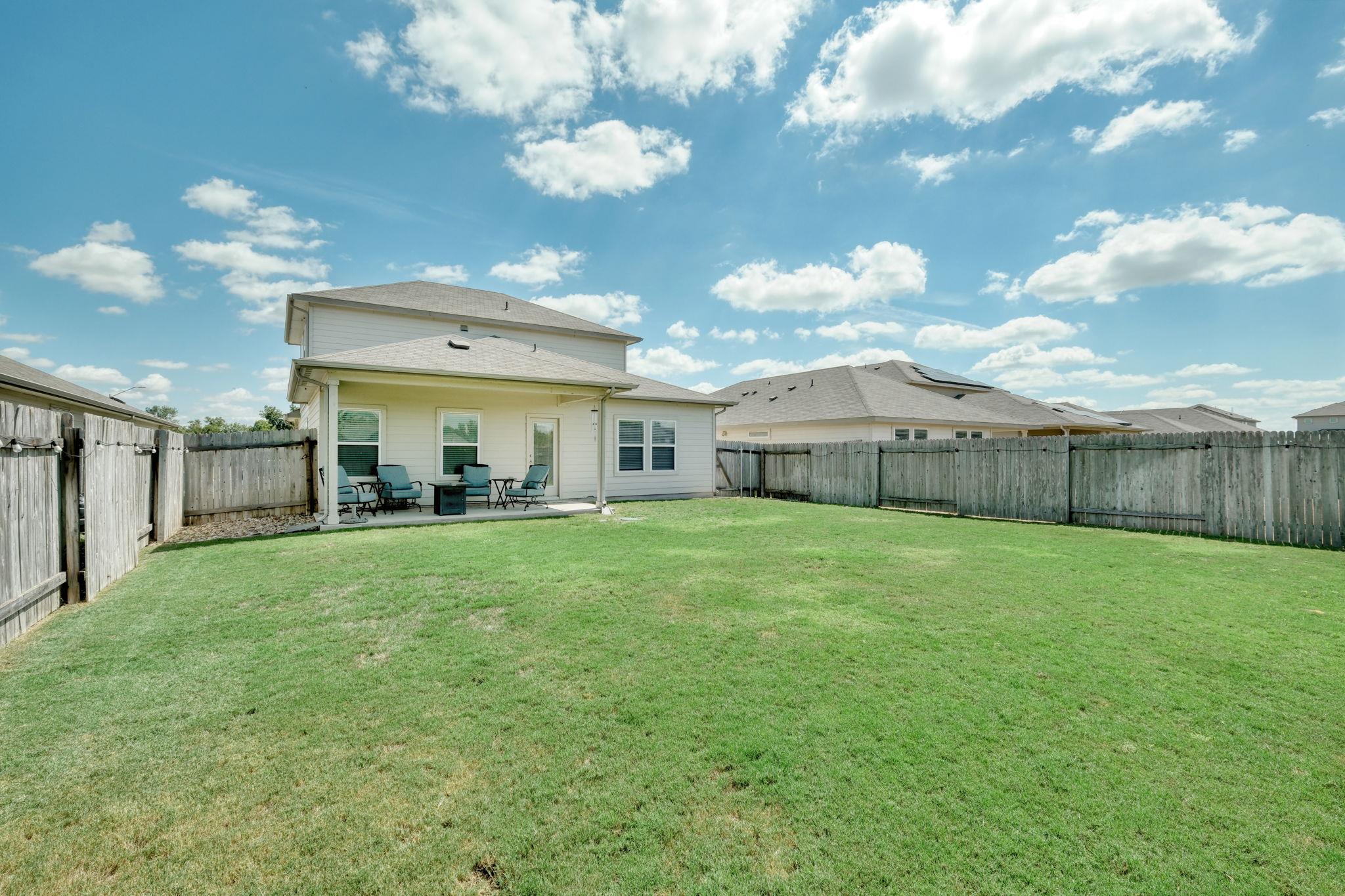 1009 Whelk Loop Hutto TX 78634
