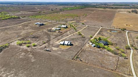 4355 SE River Road Martindale TX 78655