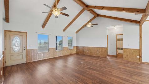 4355 SE River Road Martindale TX 78655