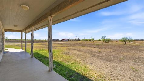4355 SE River Road Martindale TX 78655