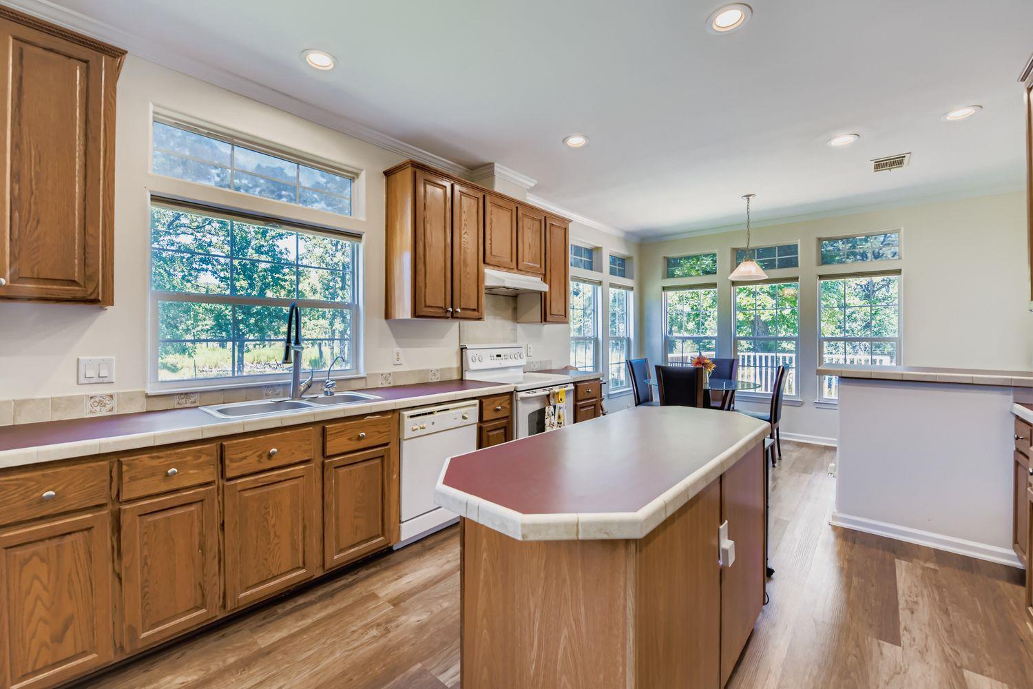 260 Dickerson Lane Elgin TX 78621