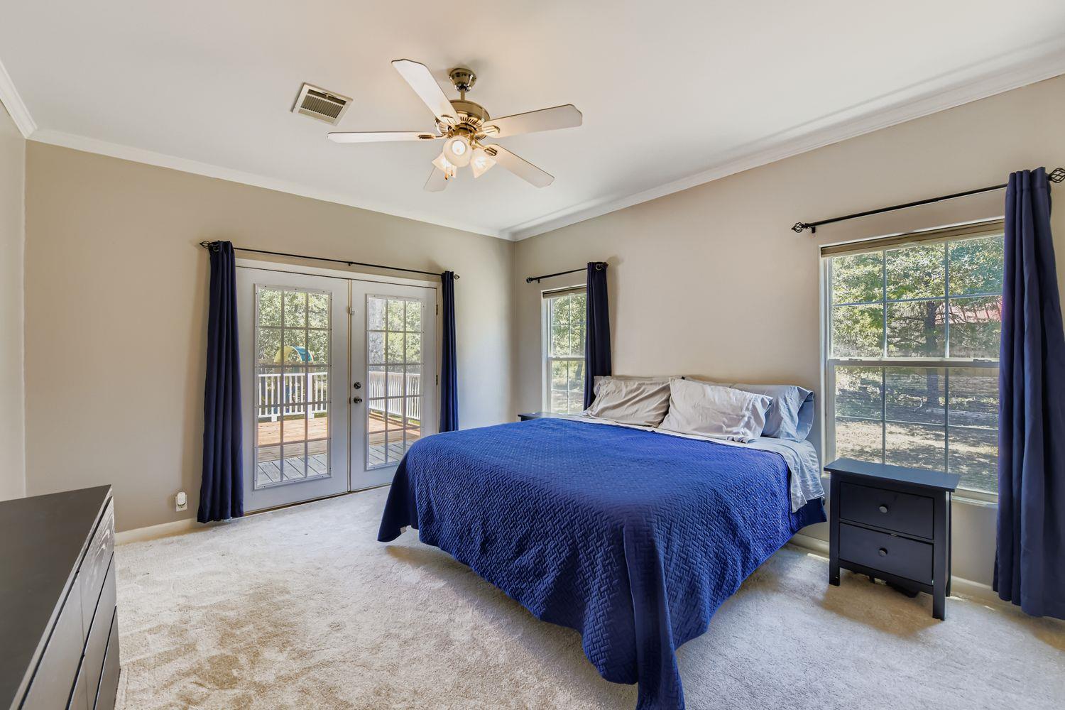 260 Dickerson Lane Elgin TX 78621
