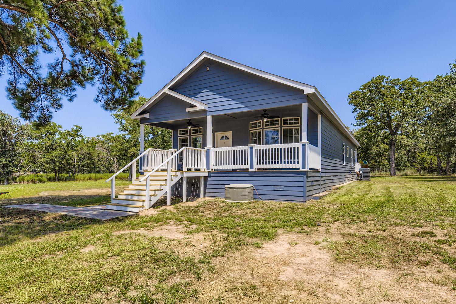 260 Dickerson Lane Elgin TX 78621