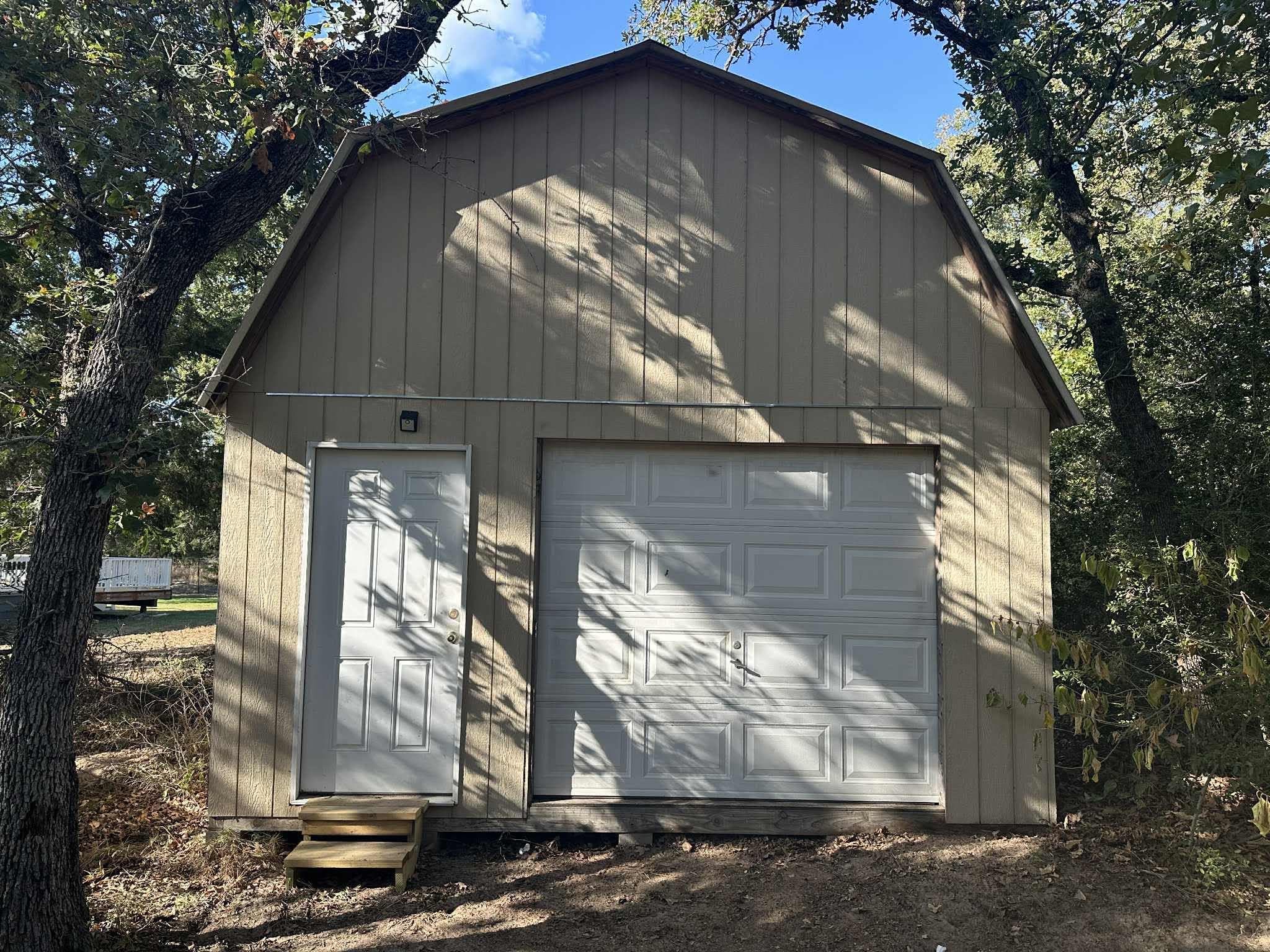 260 Dickerson Lane Elgin TX 78621