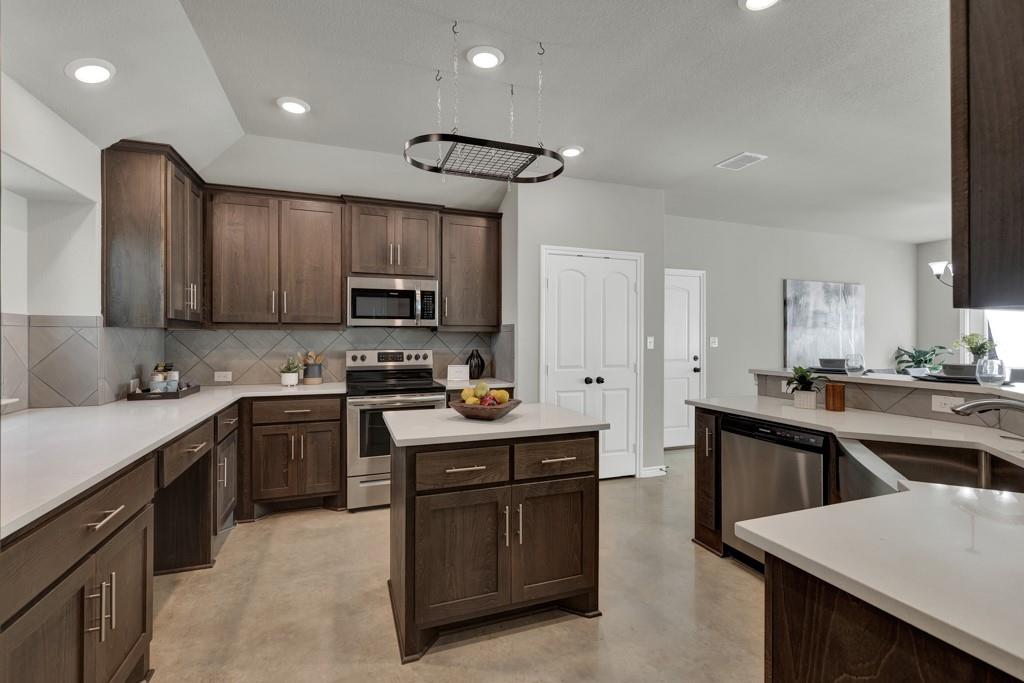 120 Sierra Way Canyon Lake TX 78133