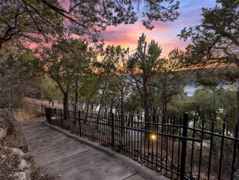 17807 Breakwater Drive Jonestown TX 78645
