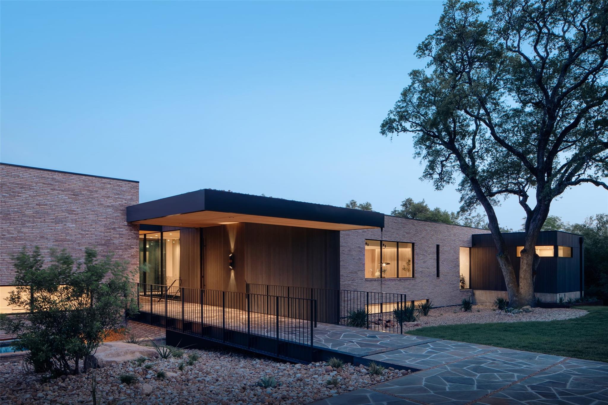 7001 Oak Shores Drive Austin TX 78730