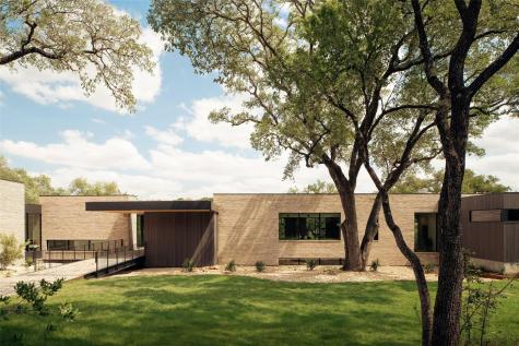 7001 Oak Shores Drive Austin TX 78730