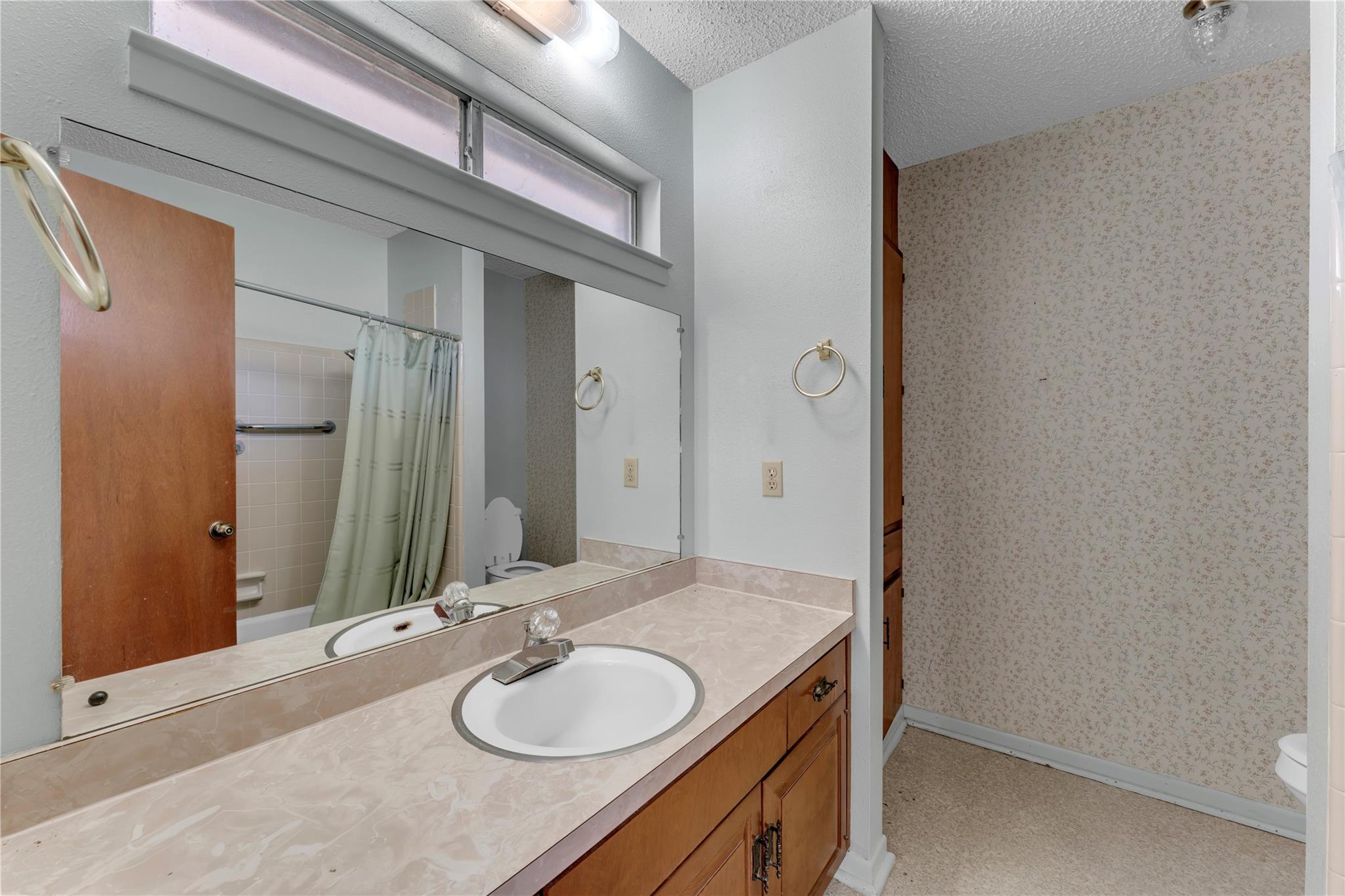 901 N Hill Street Burnet TX 78611