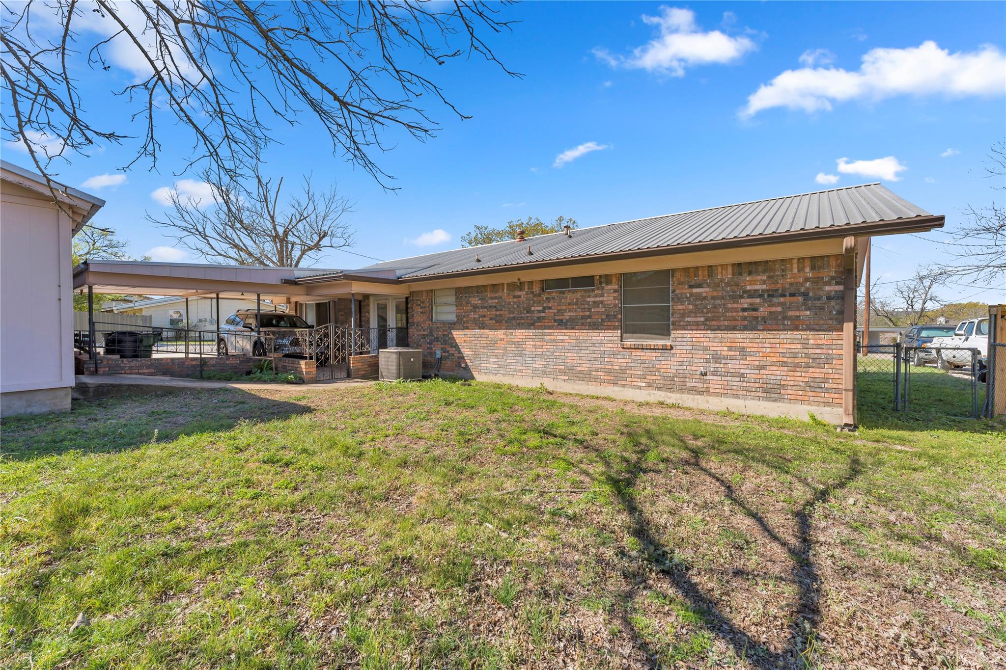 901 N Hill Street Burnet TX 78611