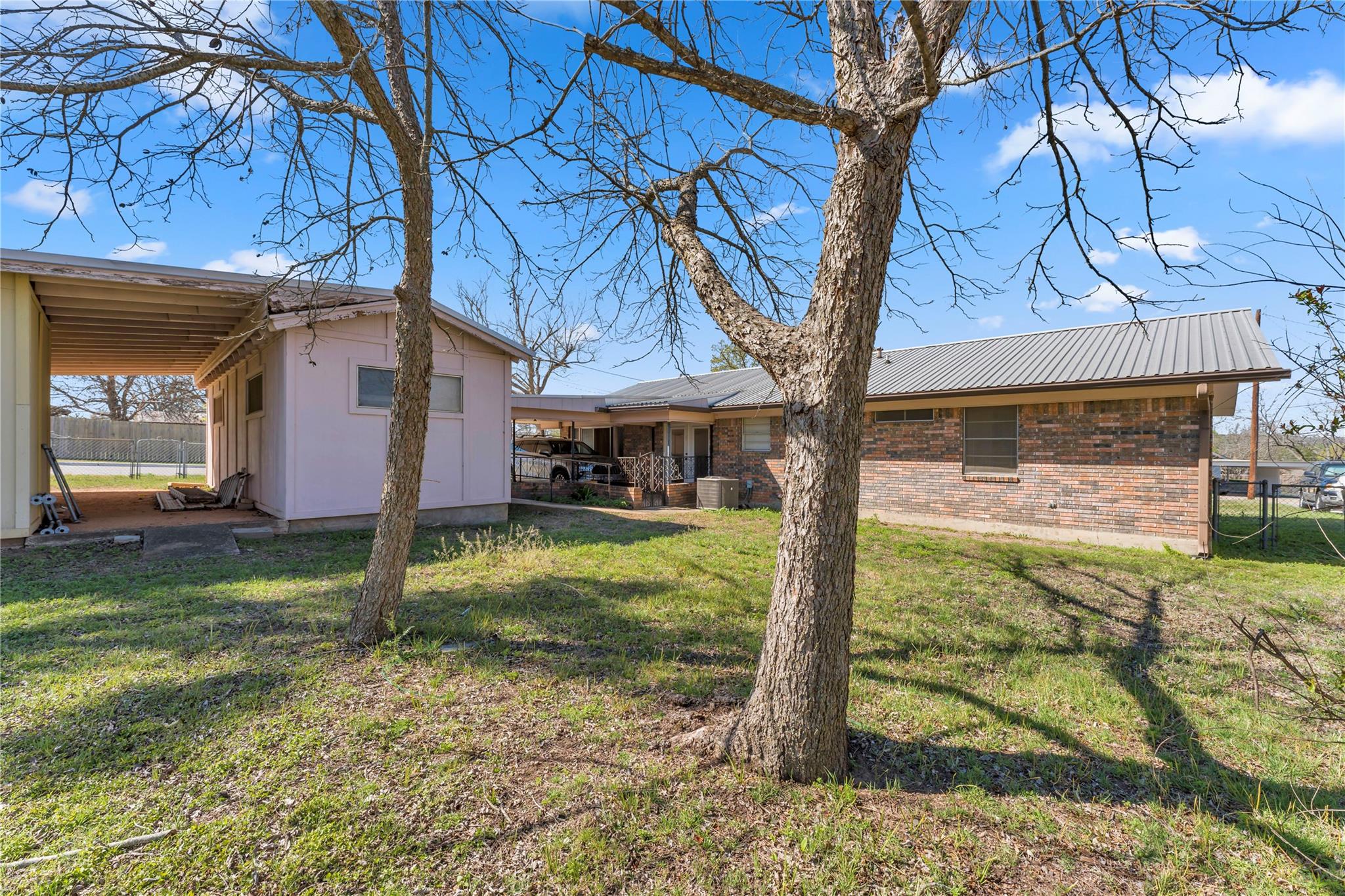 901 N Hill Street Burnet TX 78611