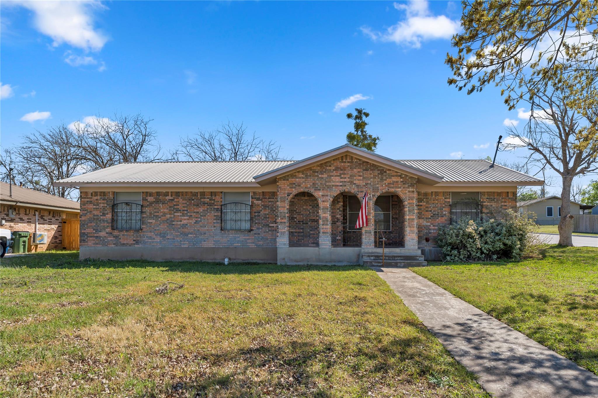 901 N Hill Street Burnet TX 78611