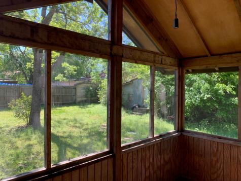435 N West Street Bertram TX 78605