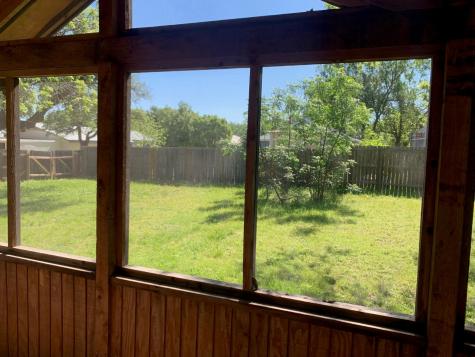 435 N West Street Bertram TX 78605