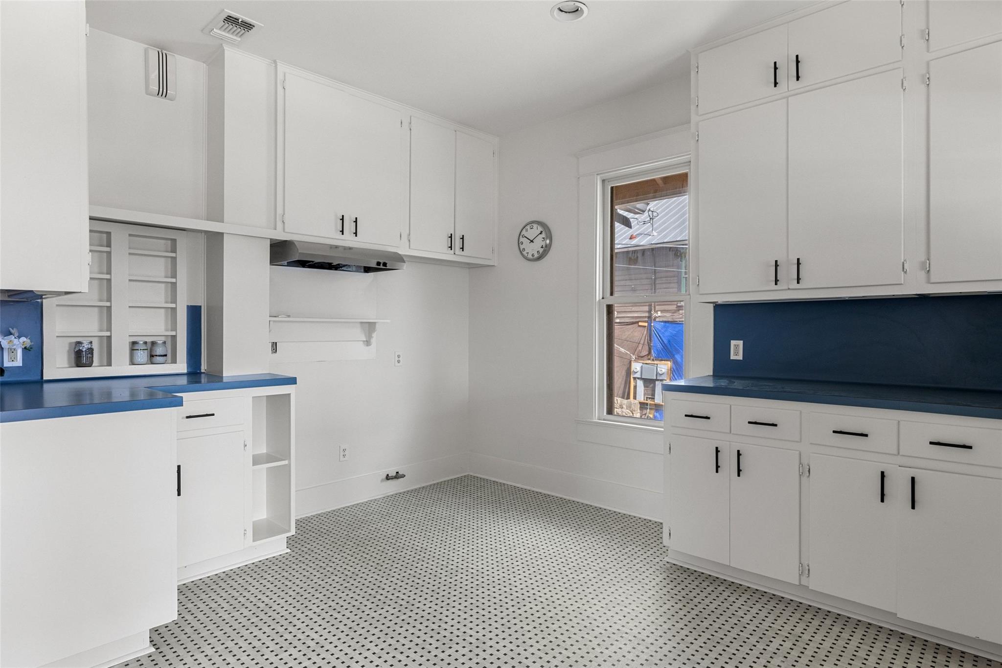 613 Baylor Street Austin TX 78703