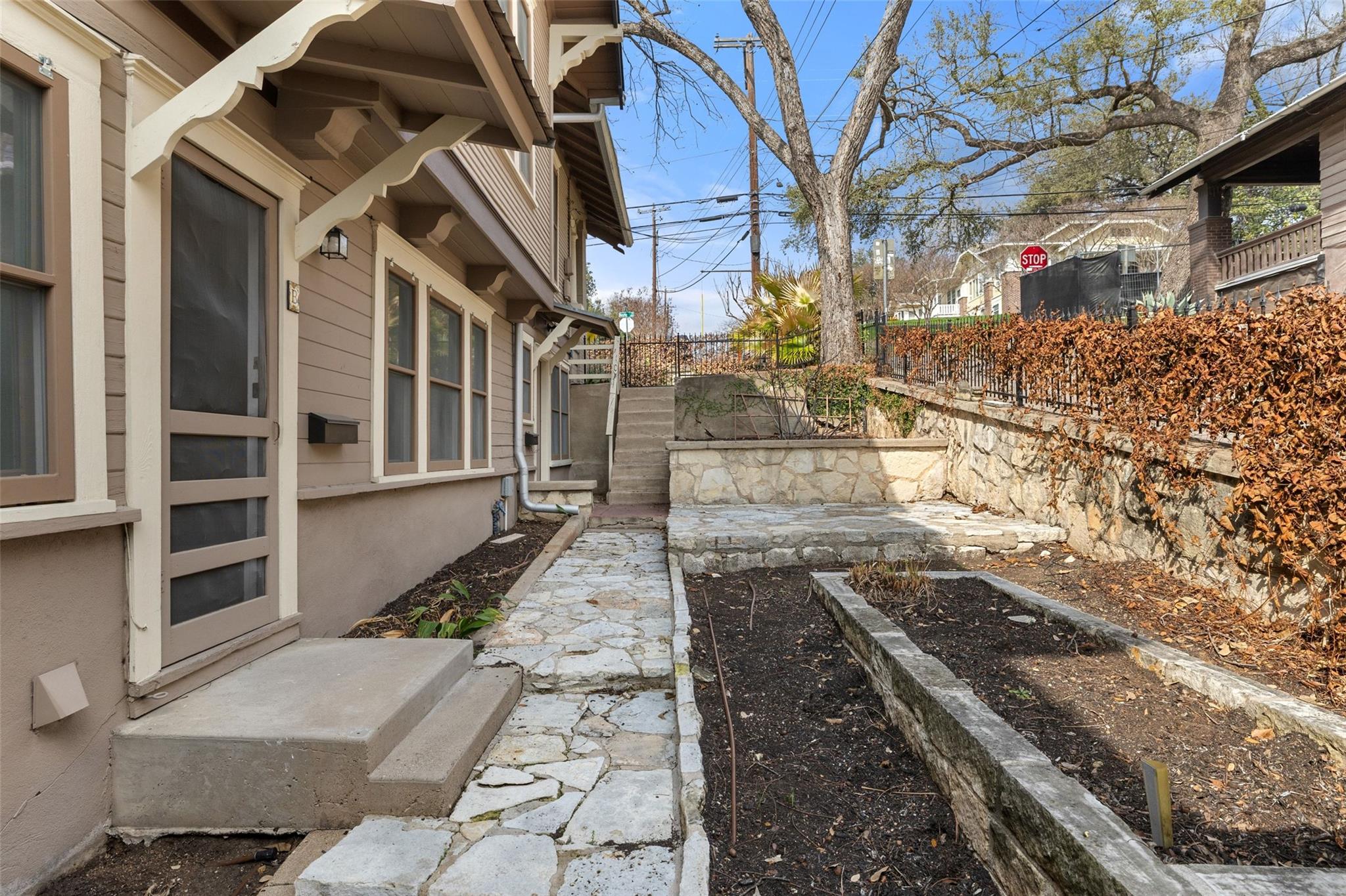 613 Baylor Street Austin TX 78703