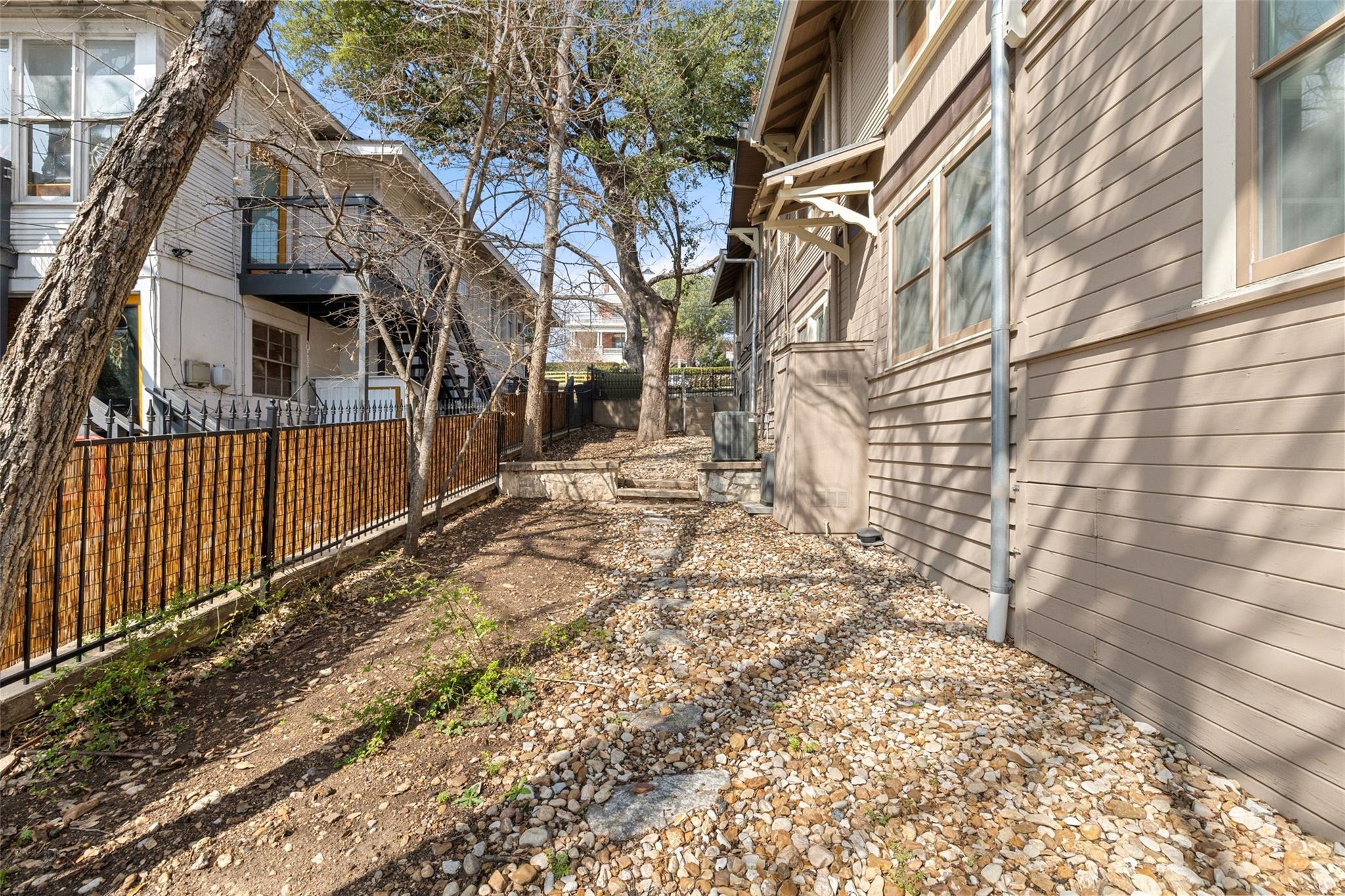 613 Baylor Street Austin TX 78703