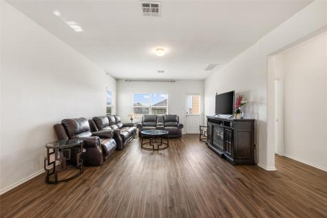 132 Joe Kidd Lane Jarrell TX 76537